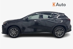 Musta Lexus NX 2023 kuva 6.