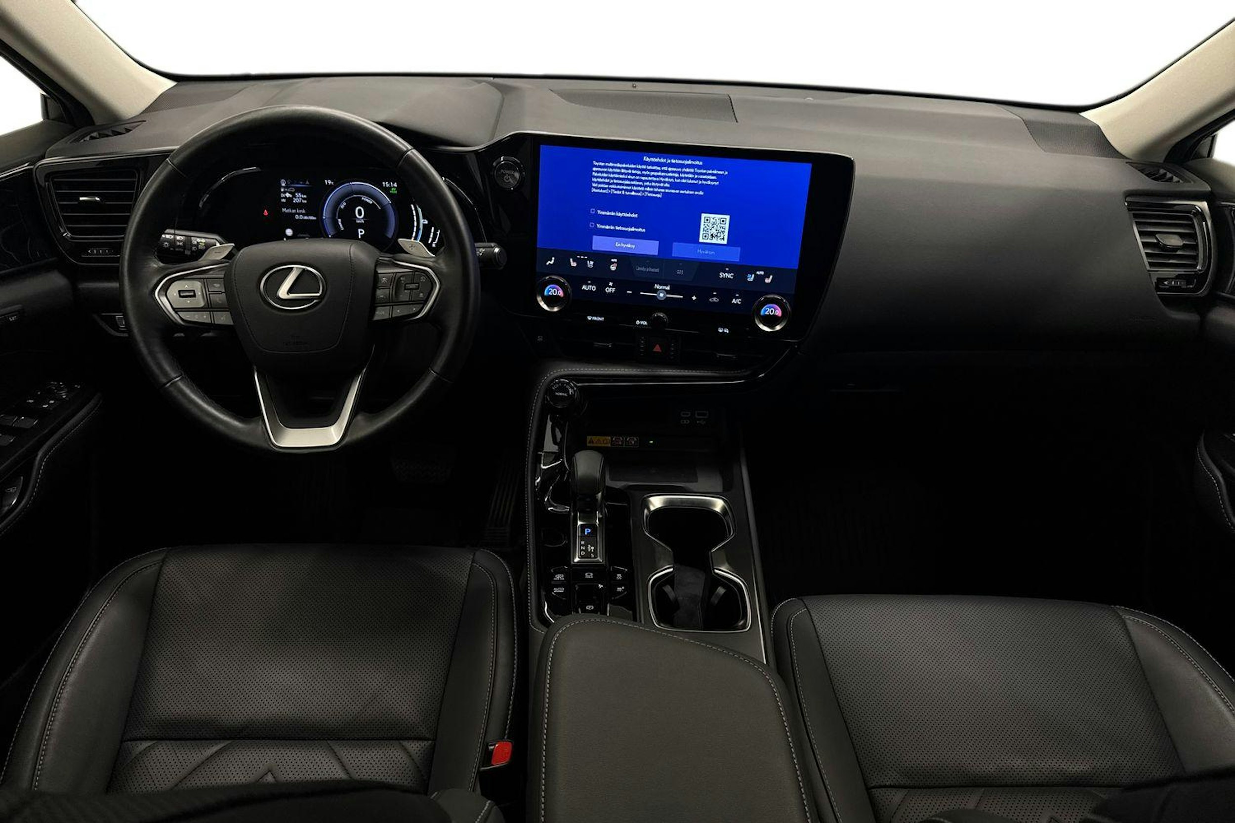 Musta Lexus NX 2023 kuva 9.