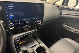 Musta Lexus NX 2023 kuva 19.
