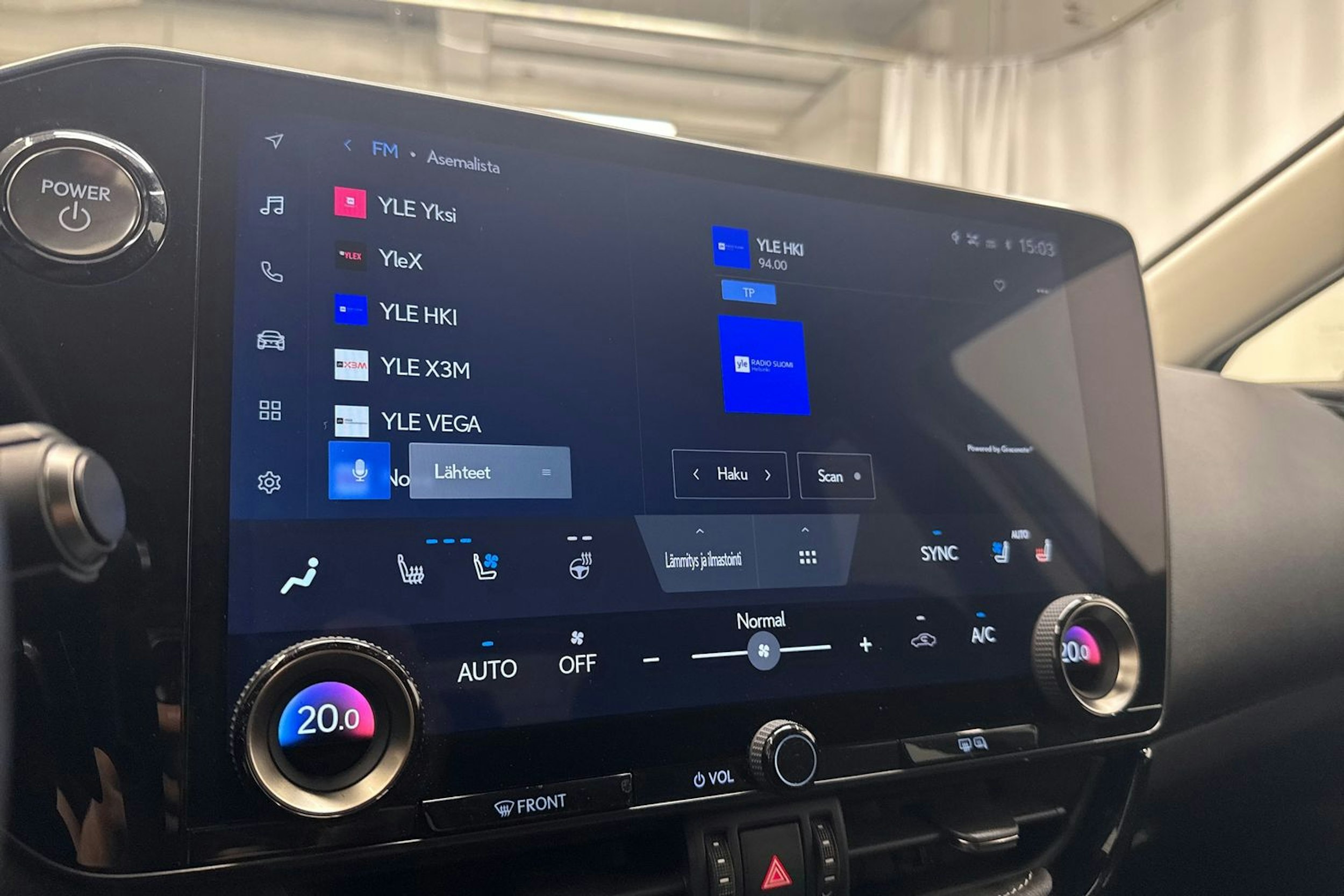 Musta Lexus NX 2023 kuva 21.