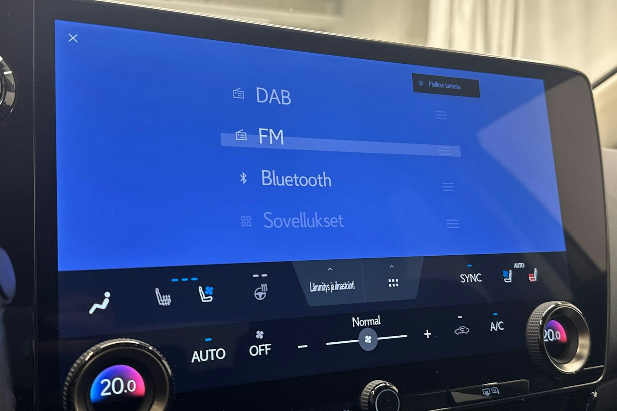 Musta Lexus NX 2023 kuva 22.