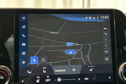harmaa Lexus NX 2024 kuva 23.