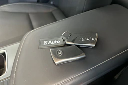 harmaa Lexus NX 2024 kuva 30.