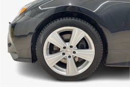 musta Lexus RC 2016 kuva 11.