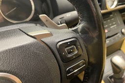 musta Lexus RC 2016 kuva 19.