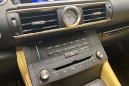 musta Lexus RC 2016 kuva 24.