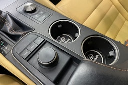 musta Lexus RC 2016 kuva 26.