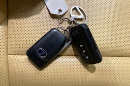 musta Lexus RC 2016 kuva 28.