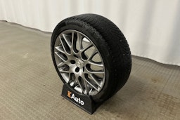 punainen Lexus RC 2016 kuva 13.