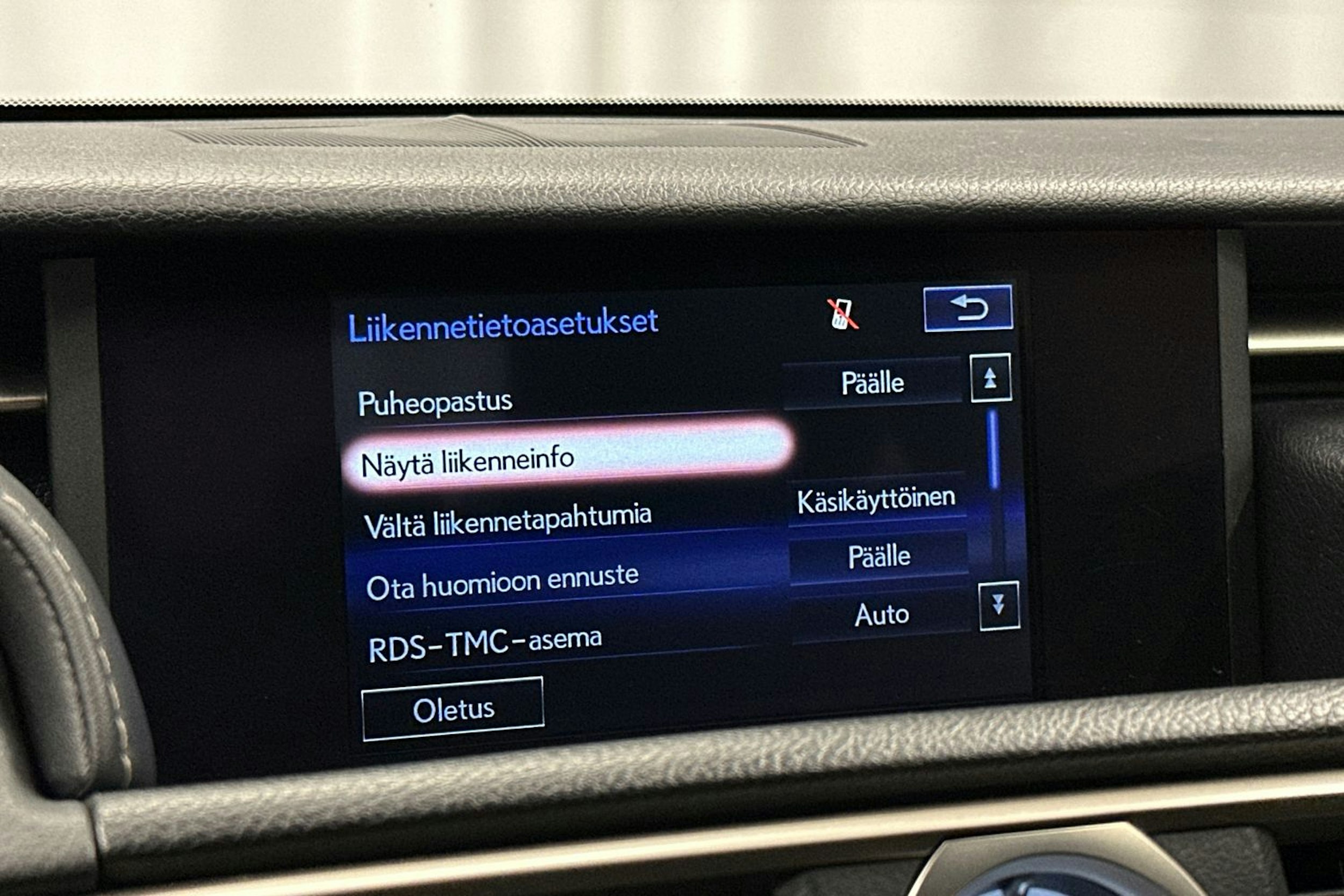 punainen Lexus RC 2016 kuva 25.