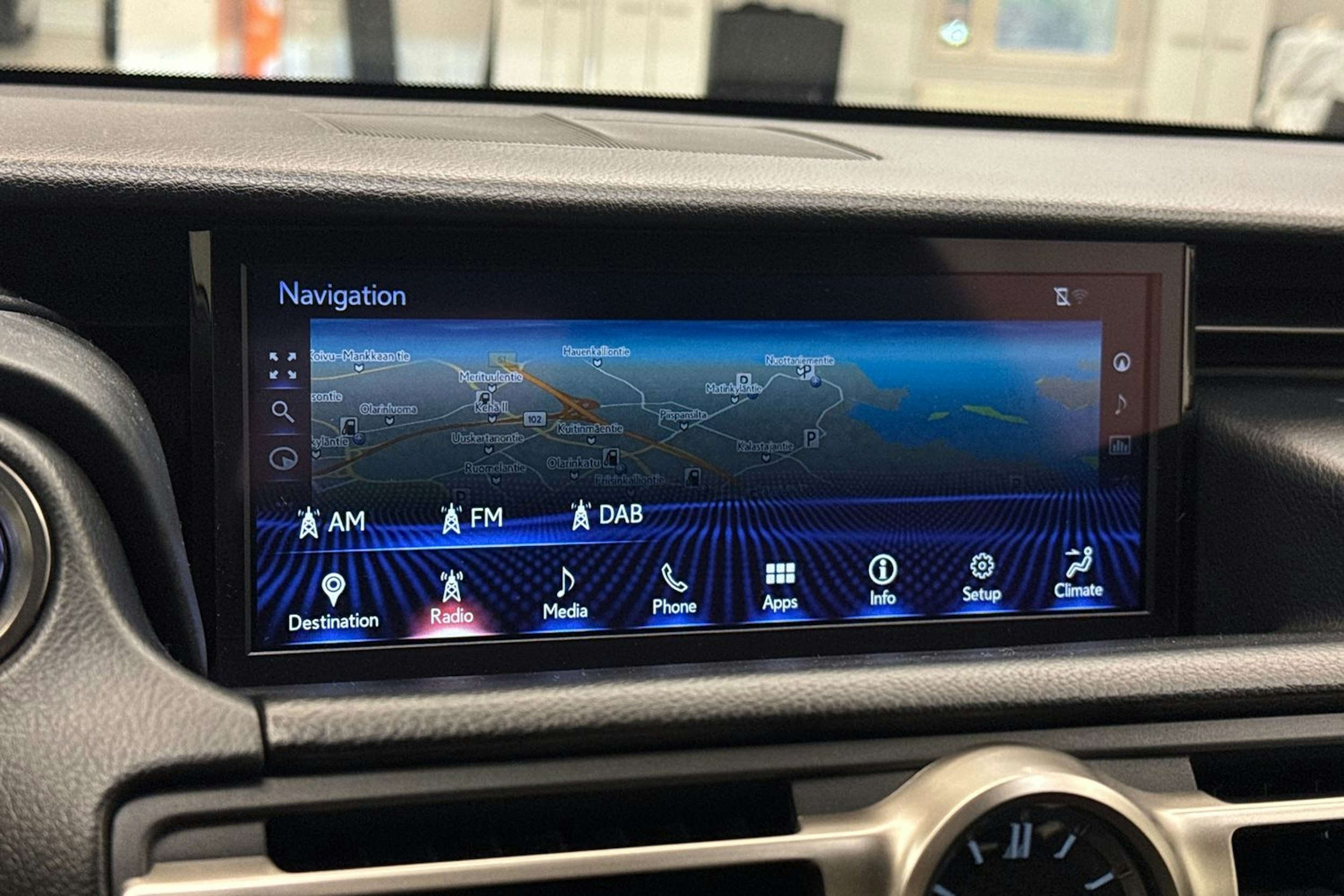 punainen Lexus RC 2019 kuva 25.