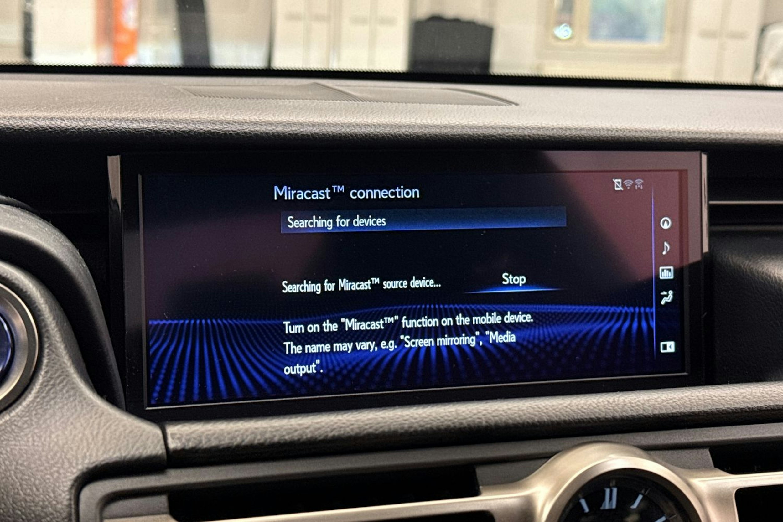 punainen Lexus RC 2019 kuva 30.