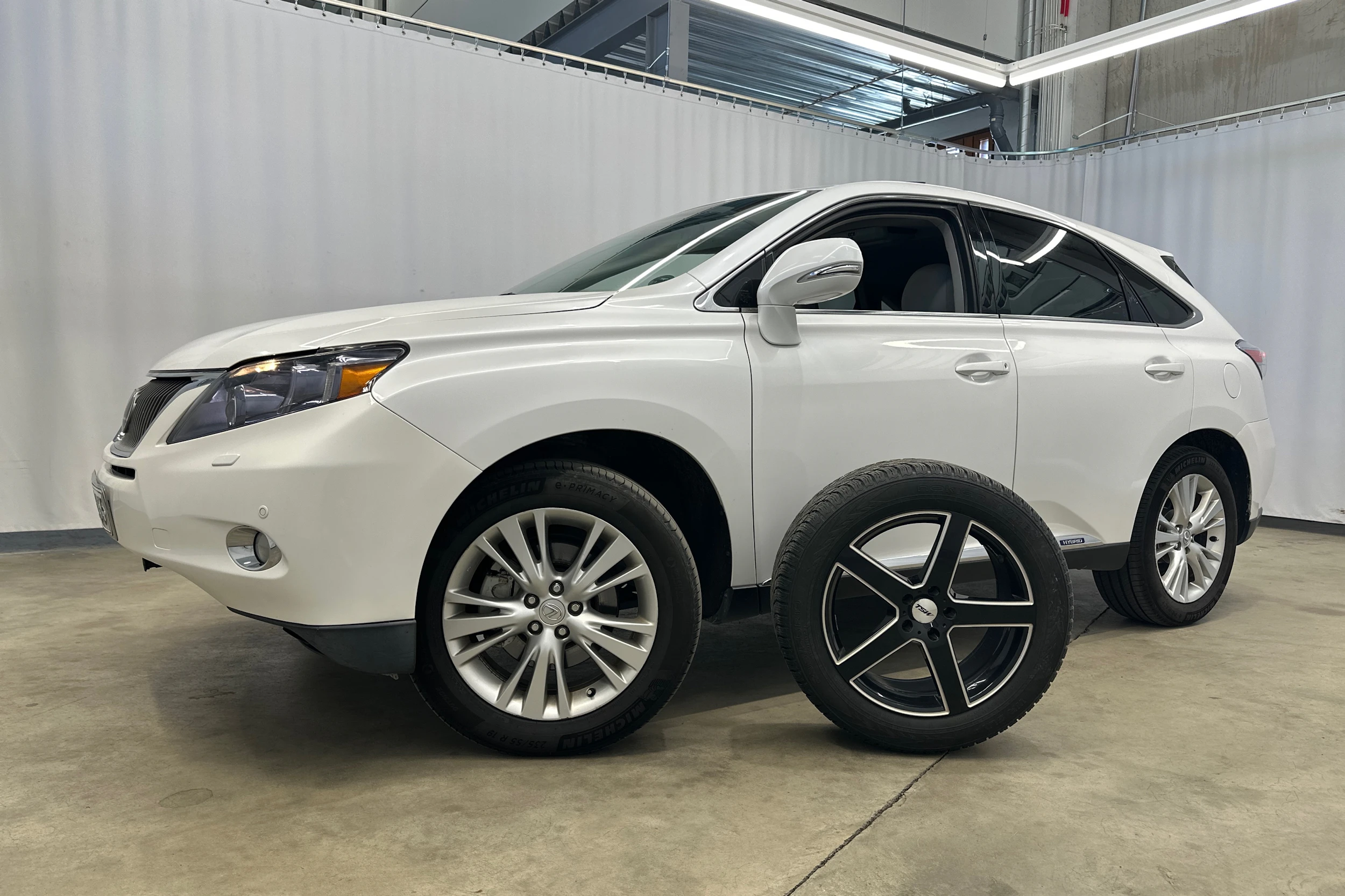 valkoinen Lexus RX 2009 kuva 28.