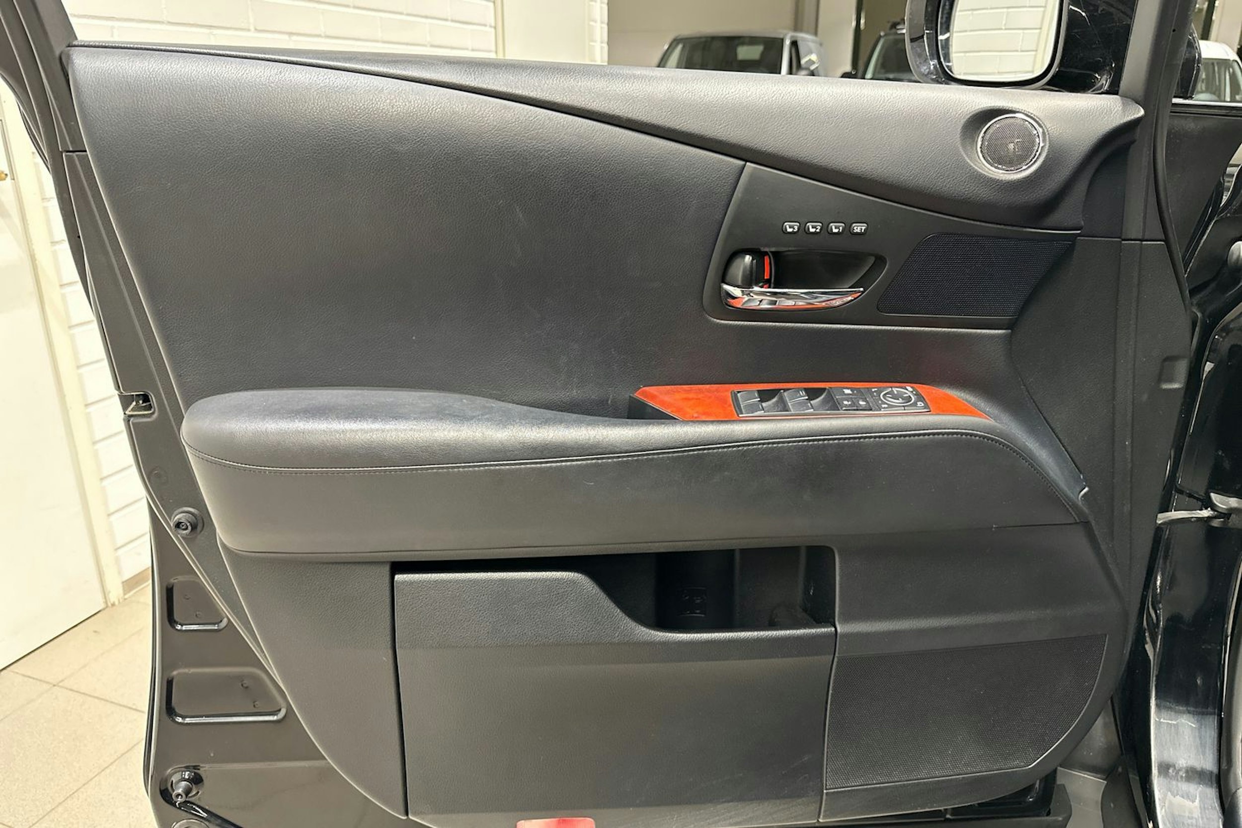 musta Lexus RX 2010 kuva 22.