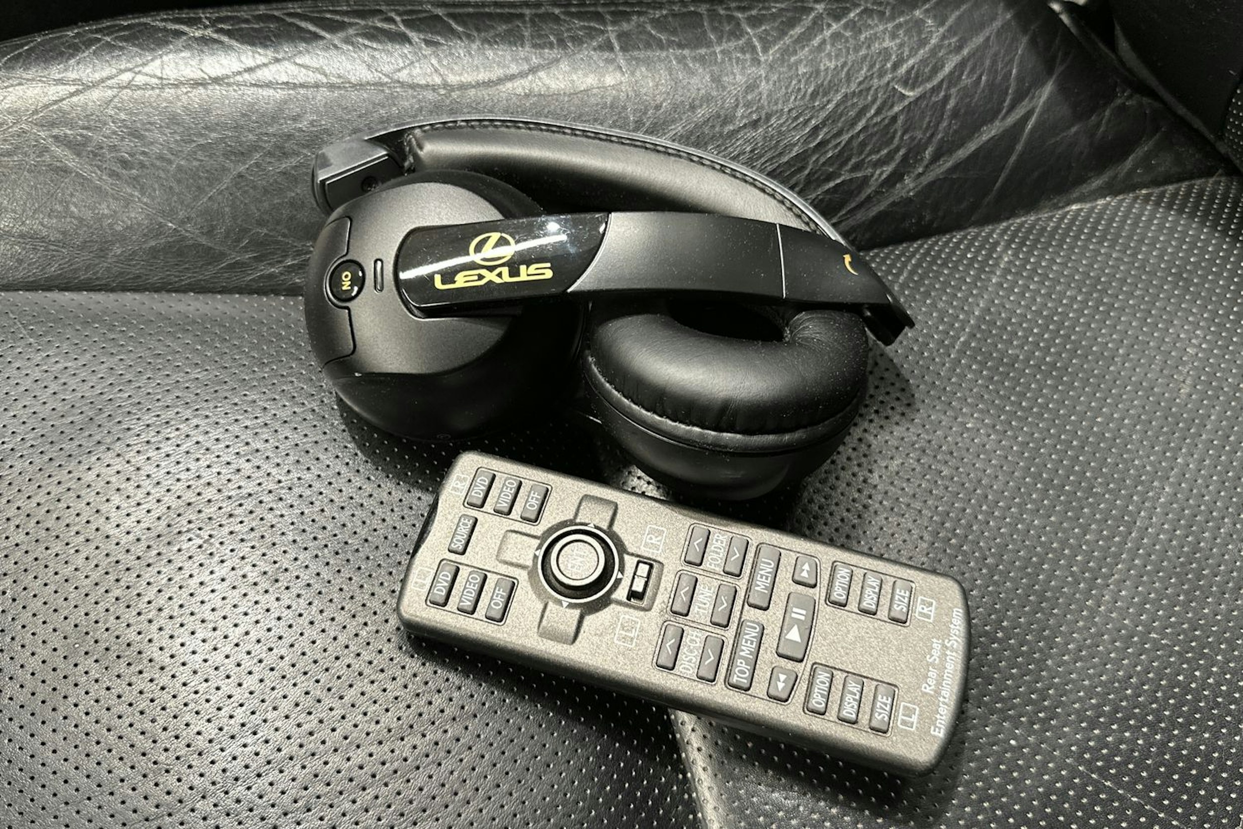 musta Lexus RX 2010 kuva 29.