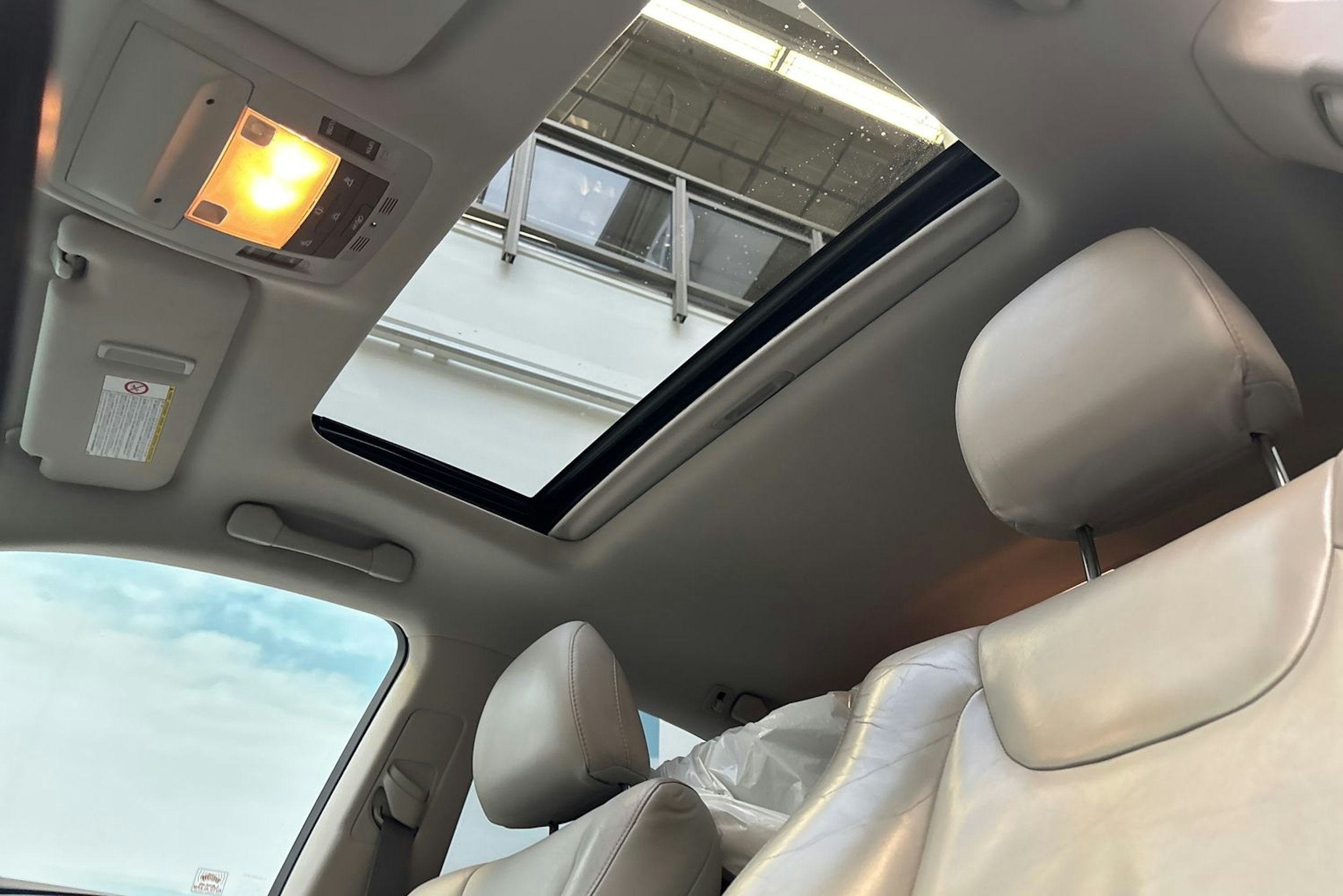 harmaa Lexus RX 2010 kuva 26.