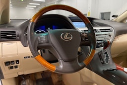 Valkoinen Lexus RX 2010 kuva 26.