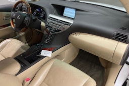 Valkoinen Lexus RX 2010 kuva 28.