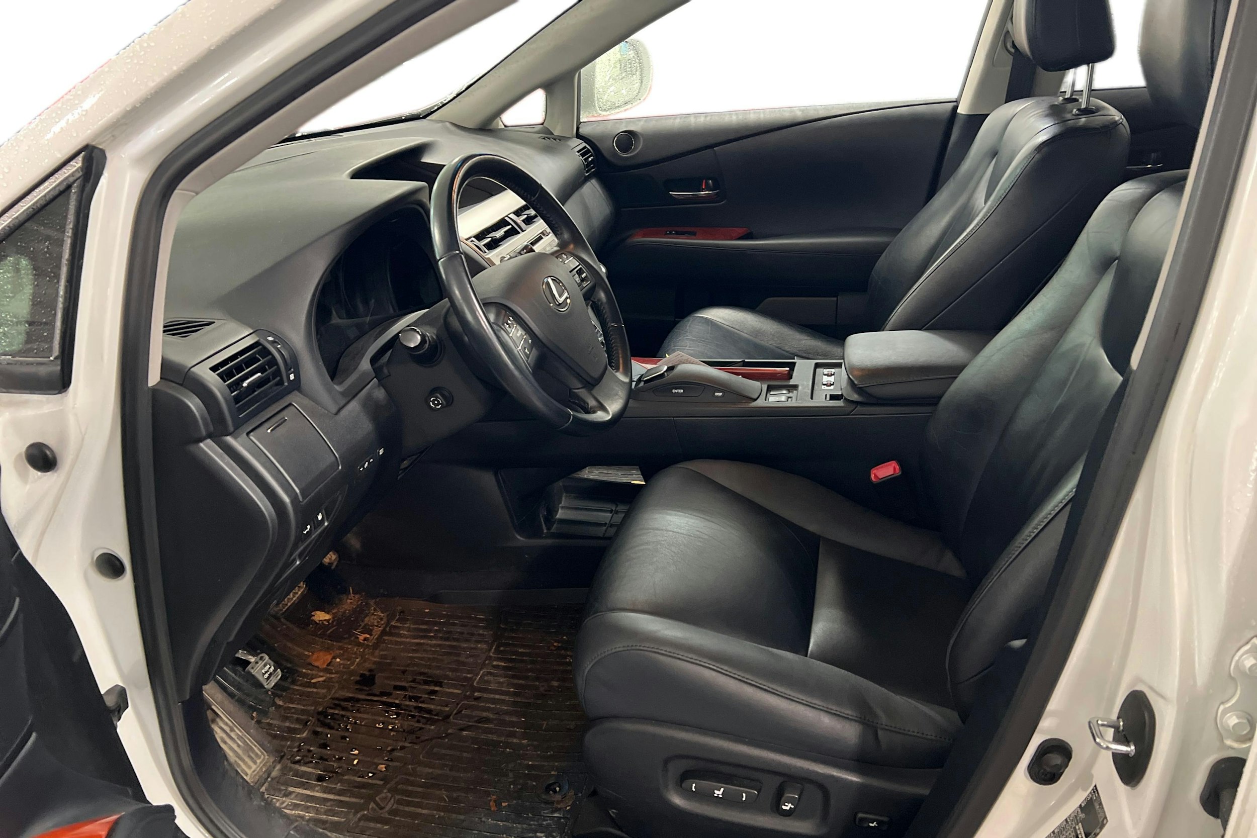 Valkoinen Lexus RX 2011 kuva 3.