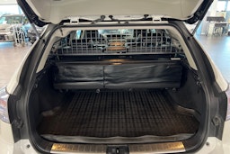 Valkoinen Lexus RX 2011 kuva 15.