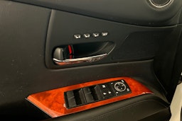 Valkoinen Lexus RX 2011 kuva 19.