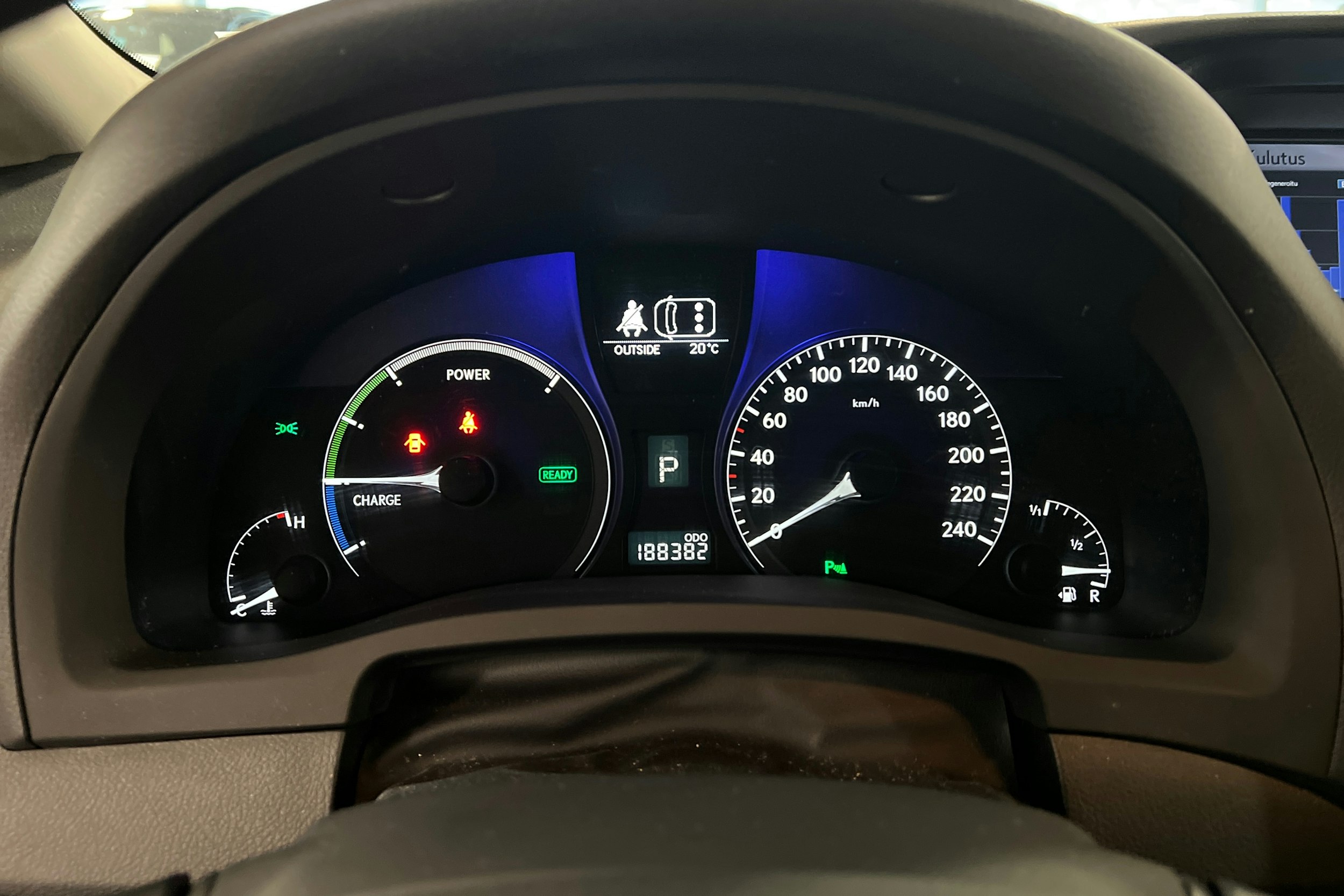 Valkoinen Lexus RX 2011 kuva 24.