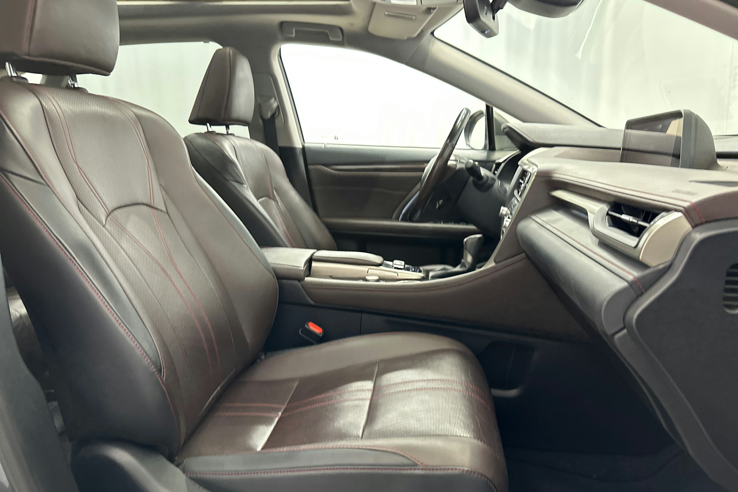 harmaa Lexus RX 2016 kuva 15.