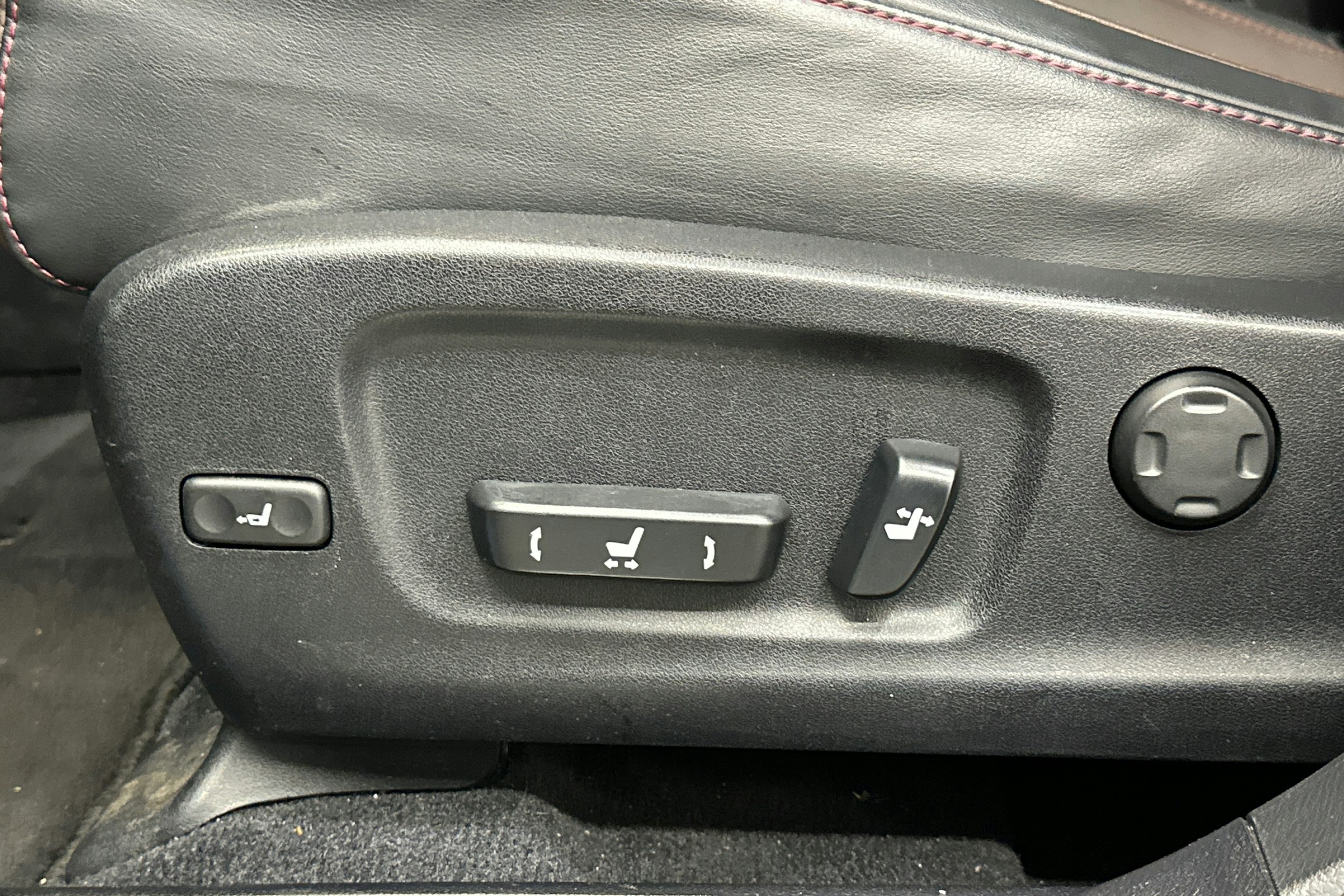harmaa Lexus RX 2016 kuva 30.