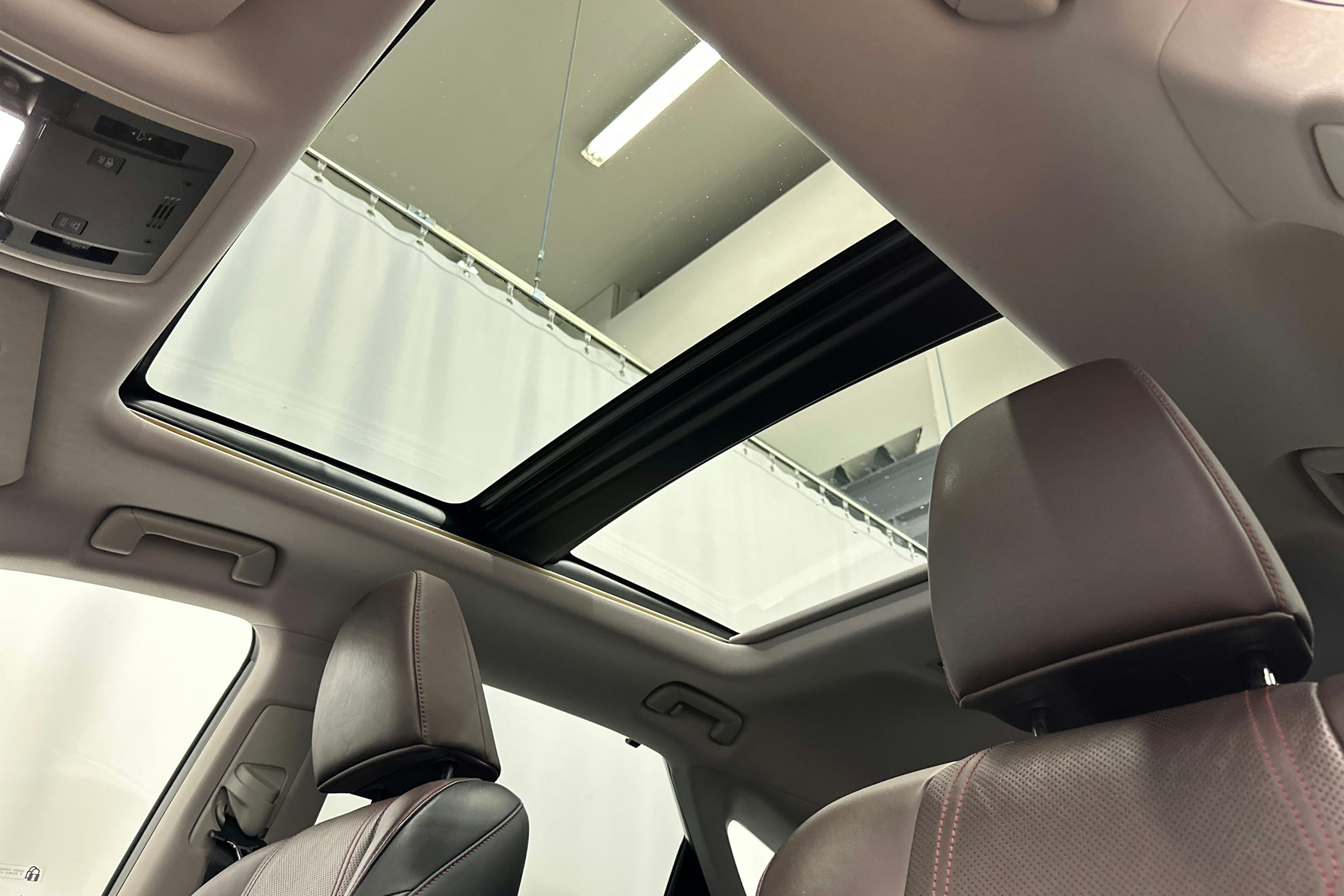 harmaa Lexus RX 2016 kuva 31.