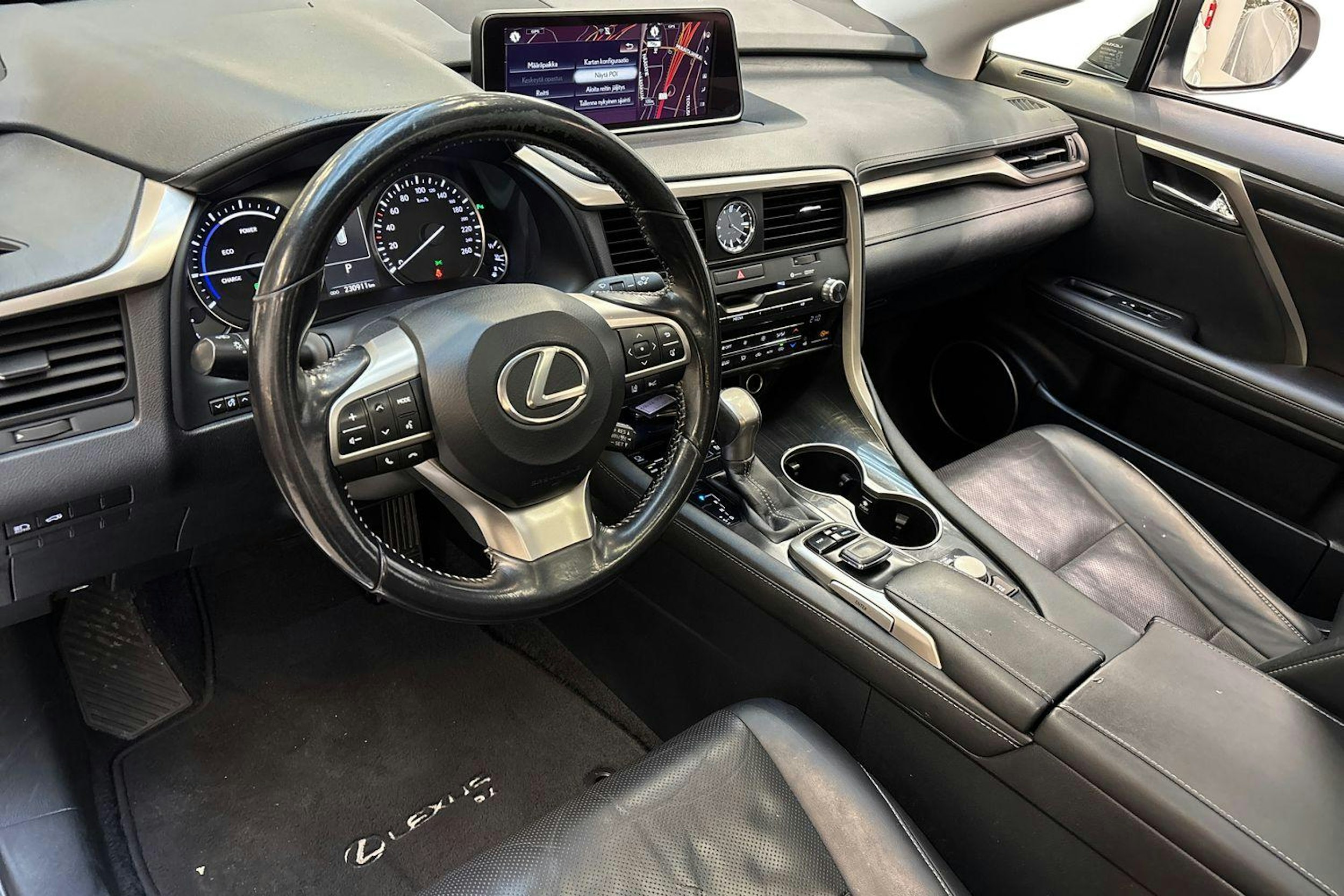 valkoinen Lexus RX 2016 kuva 7.