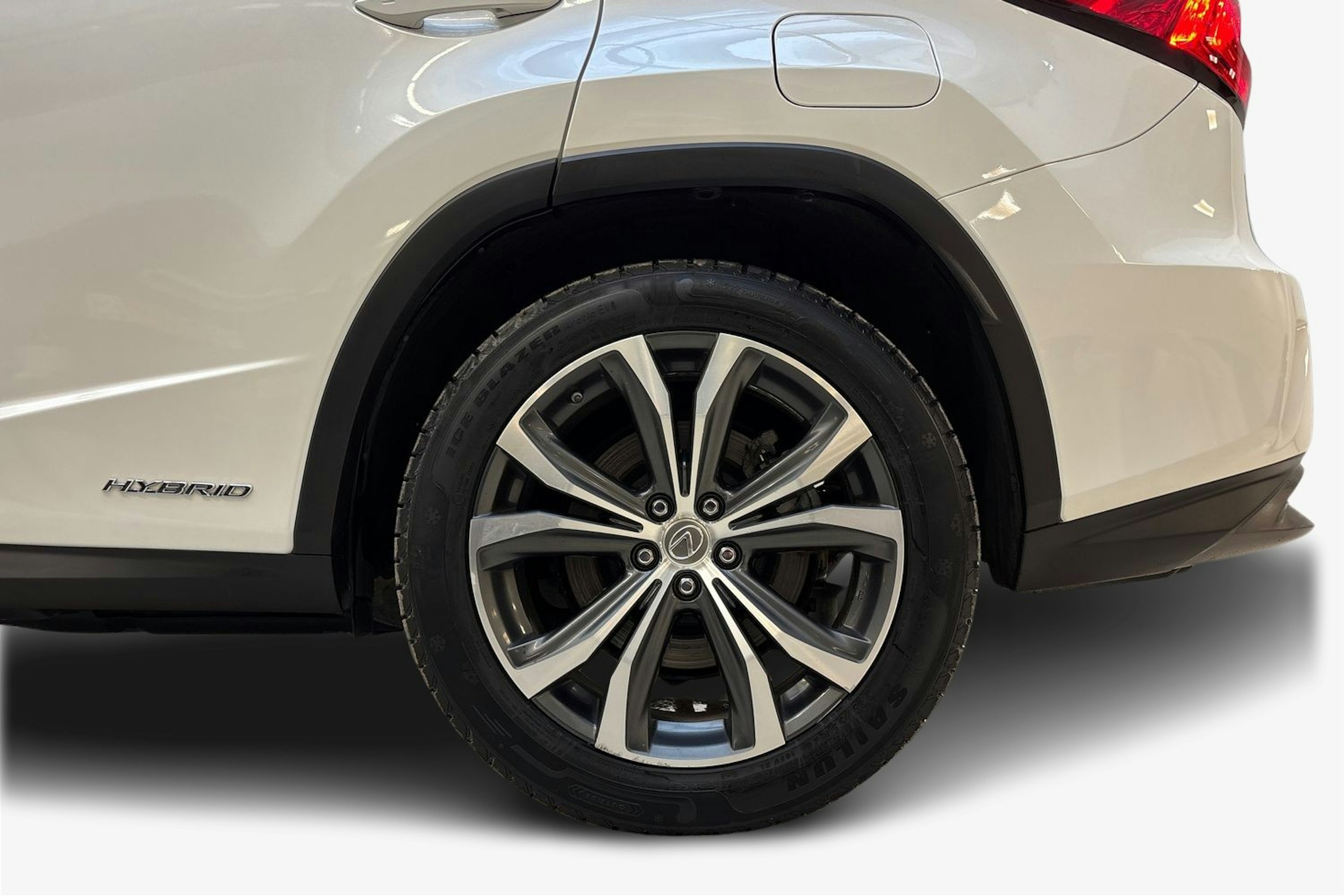 valkoinen Lexus RX 2016 kuva 11.