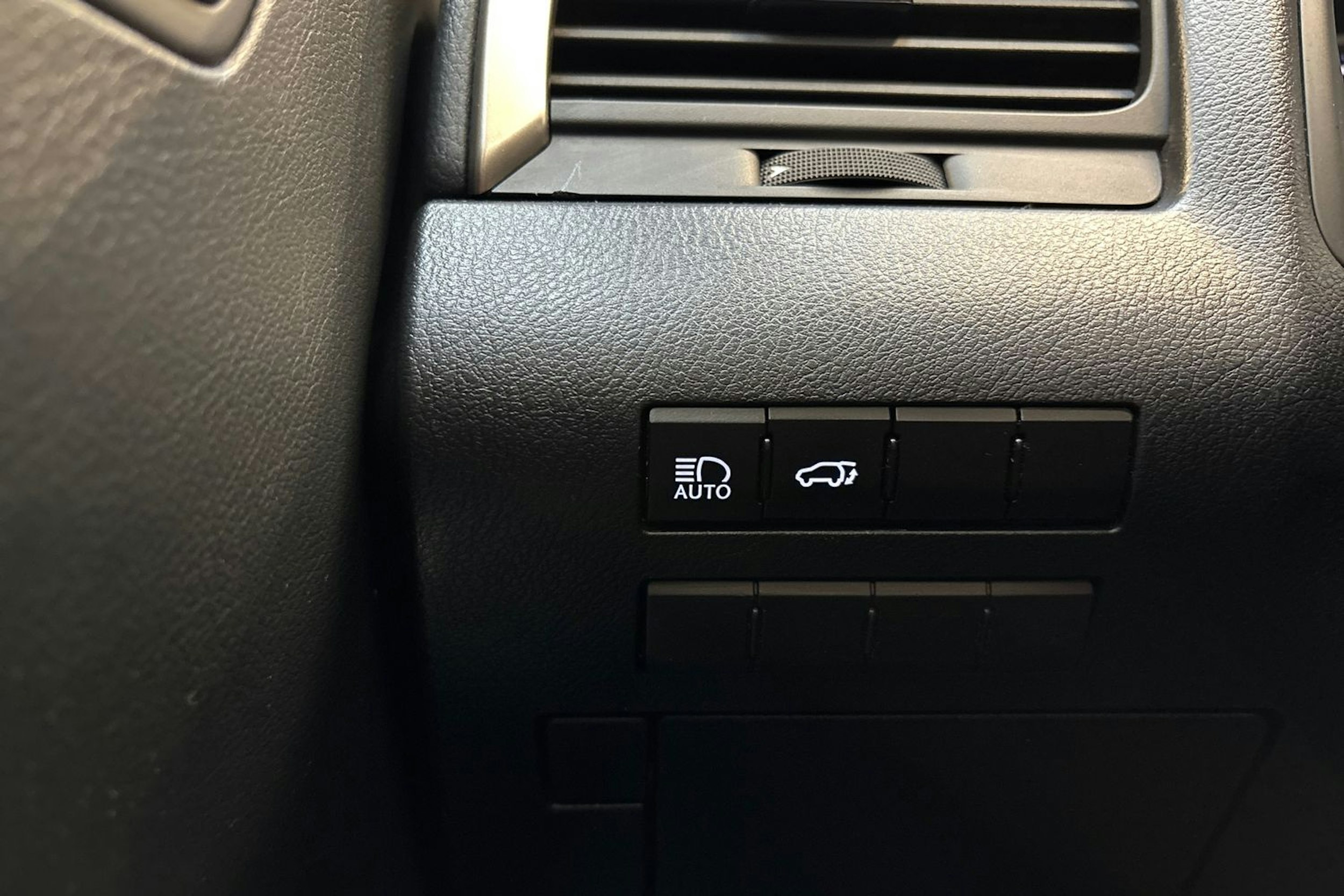 valkoinen Lexus RX 2016 kuva 19.