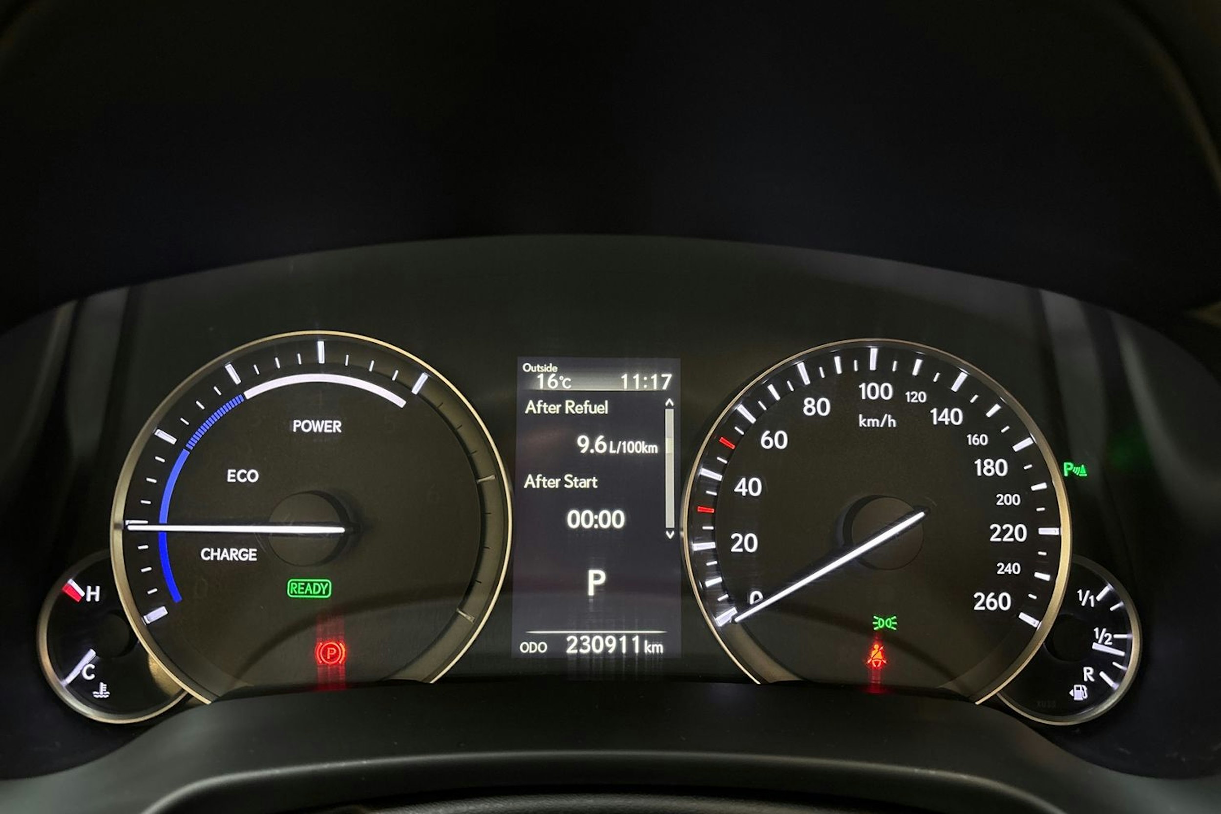 valkoinen Lexus RX 2016 kuva 22.