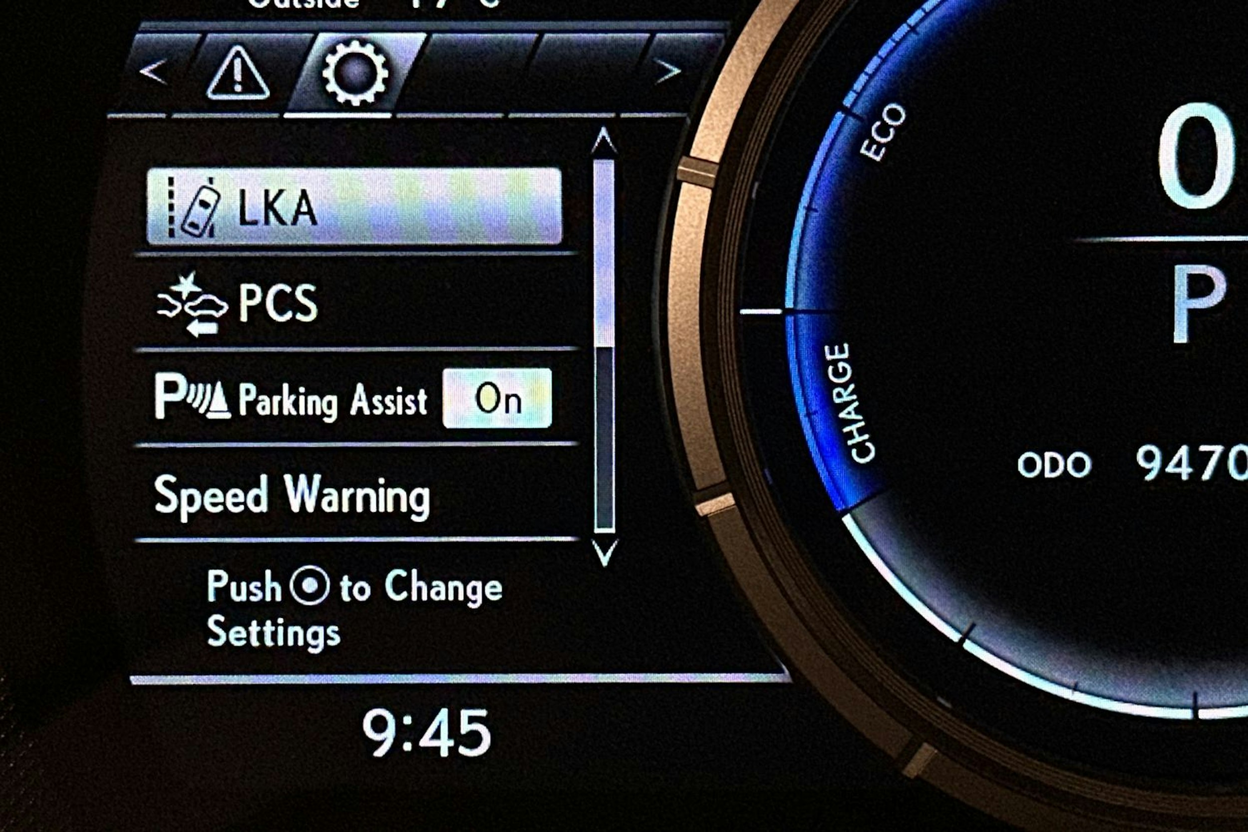 harmaa Lexus RX 2017 kuva 25.