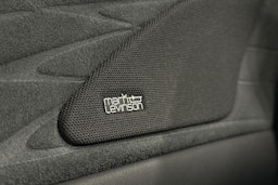 musta Lexus RX 2023 kuva 21.