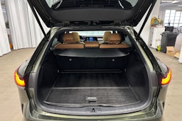 vihreä Lexus RX 2023 kuva 30.