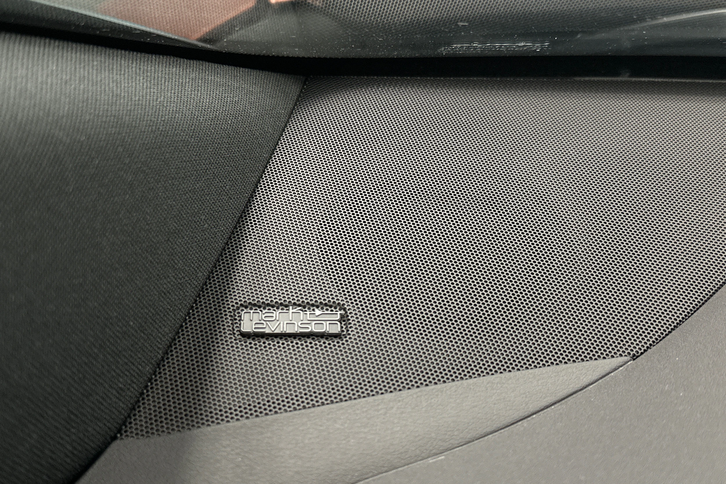 oranssi Lexus RZ 2023 kuva 36.