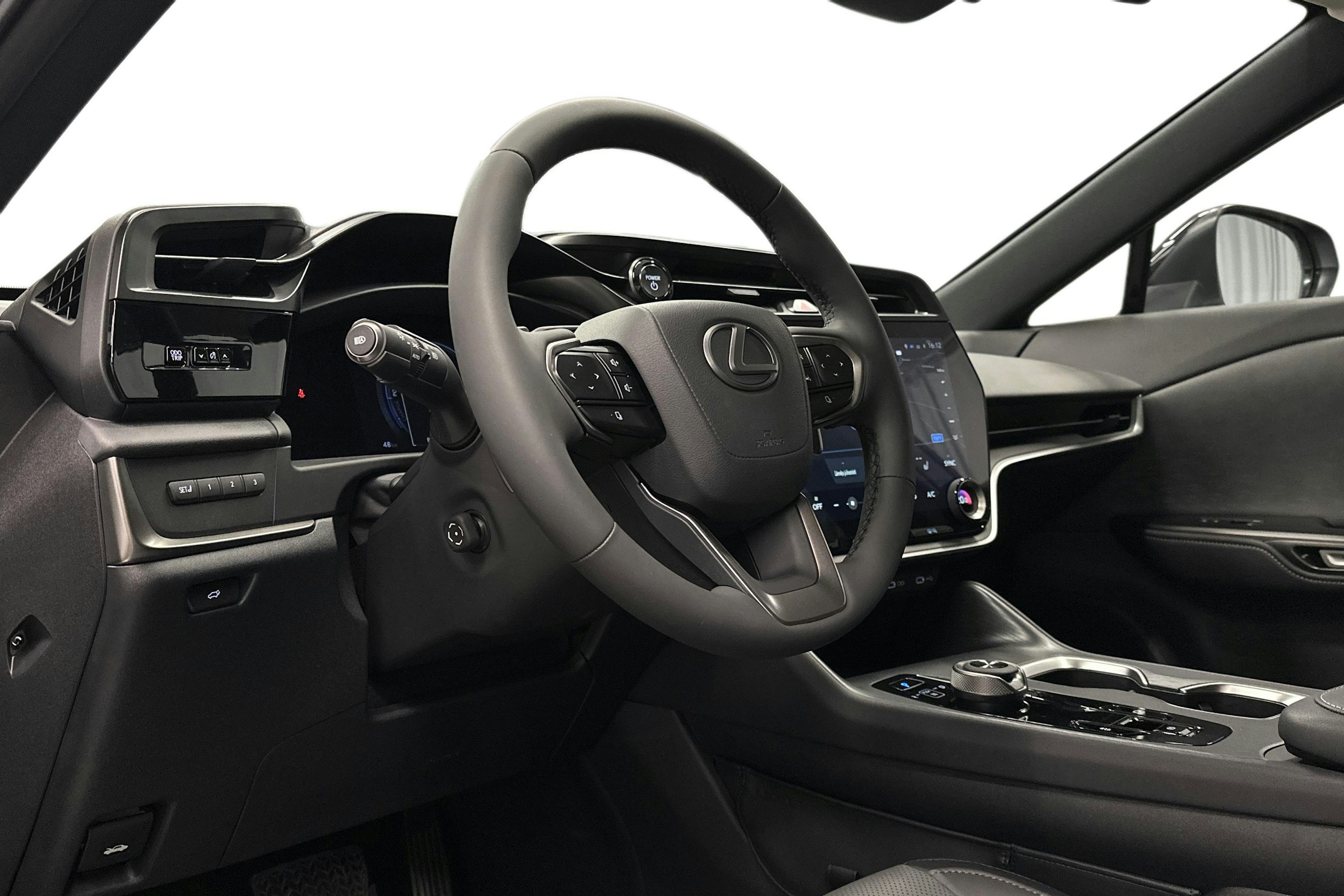 hopea Lexus RZ 2025 kuva 6.