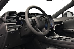 hopea Lexus RZ 2025 kuva 6.