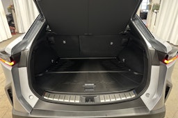 hopea Lexus RZ 2025 kuva 11.