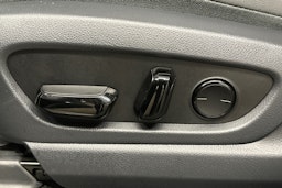 hopea Lexus RZ 2025 kuva 14.