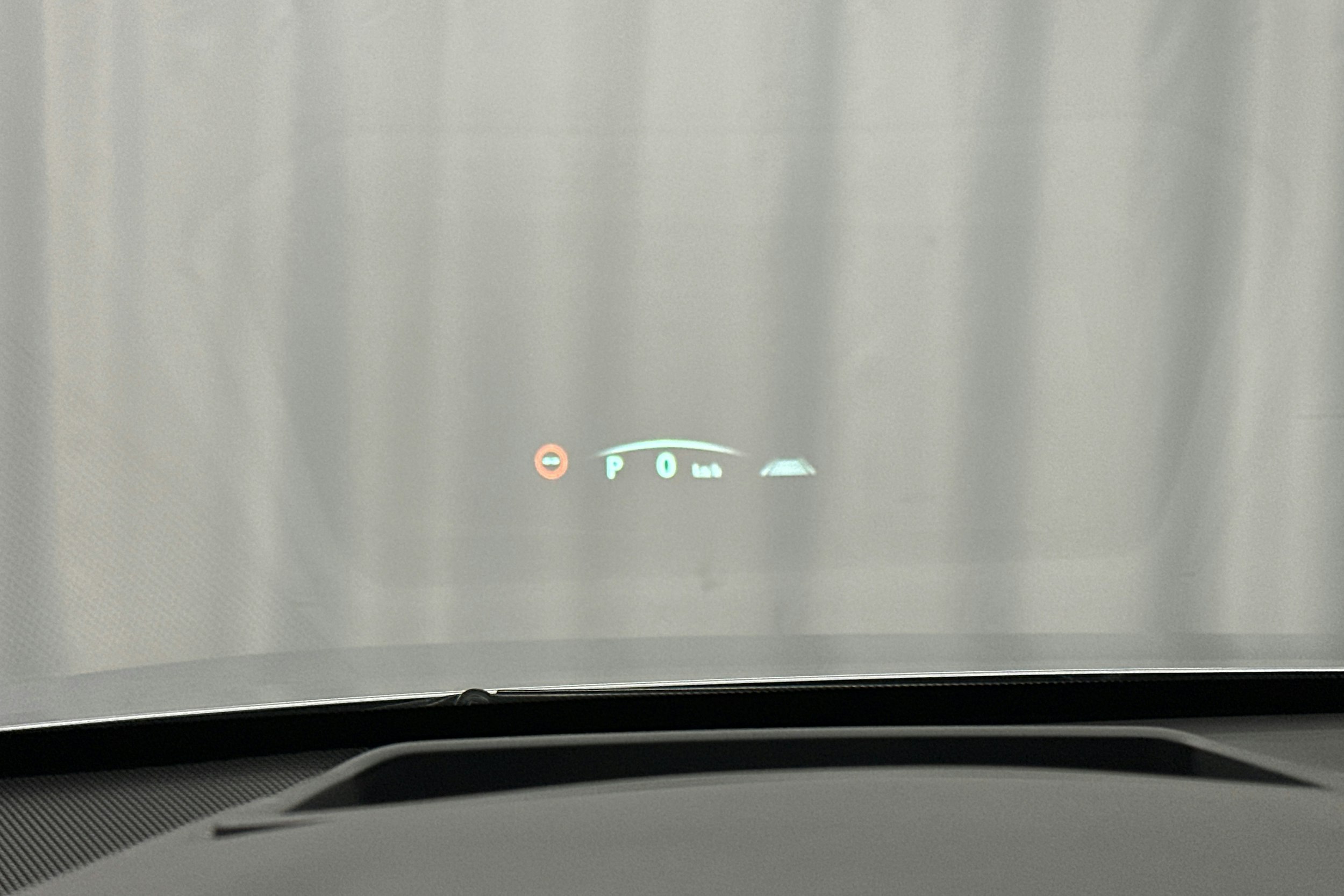 hopea Lexus RZ 2025 kuva 20.