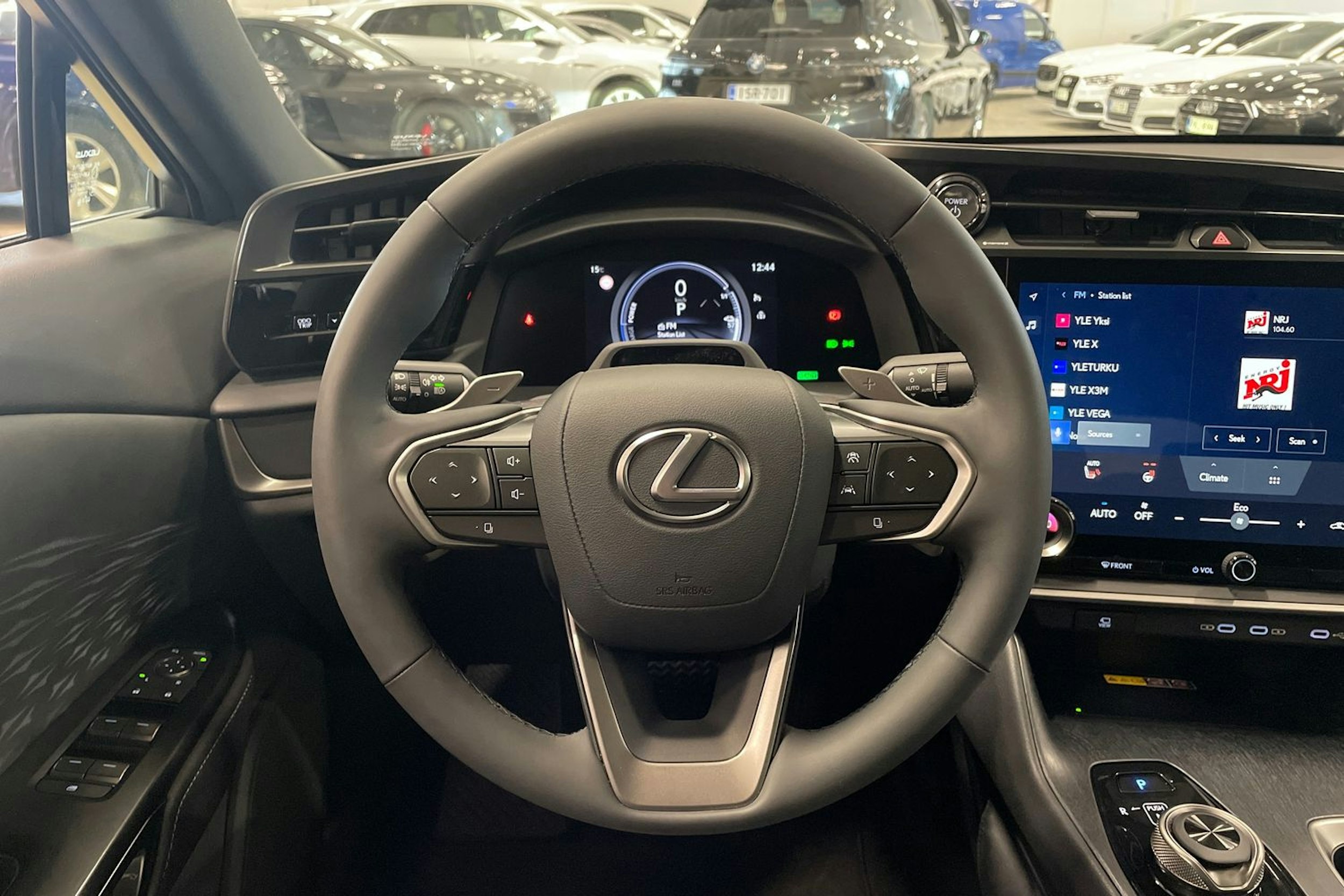 ruskea (beige) Lexus RZ 2025 kuva 11.