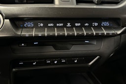 hopea Lexus UX 2019 kuva 25.