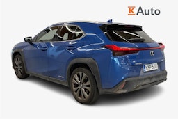 sininen Lexus UX 2019 kuva 2.