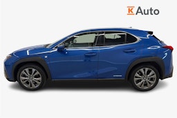 sininen Lexus UX 2019 kuva 6.
