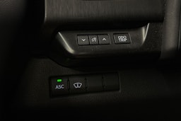 sininen Lexus UX 2019 kuva 16.