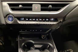 ruskea (beige) Lexus UX 2021 kuva 21.