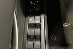 ruskea (beige) Lexus UX 2021 kuva 24.