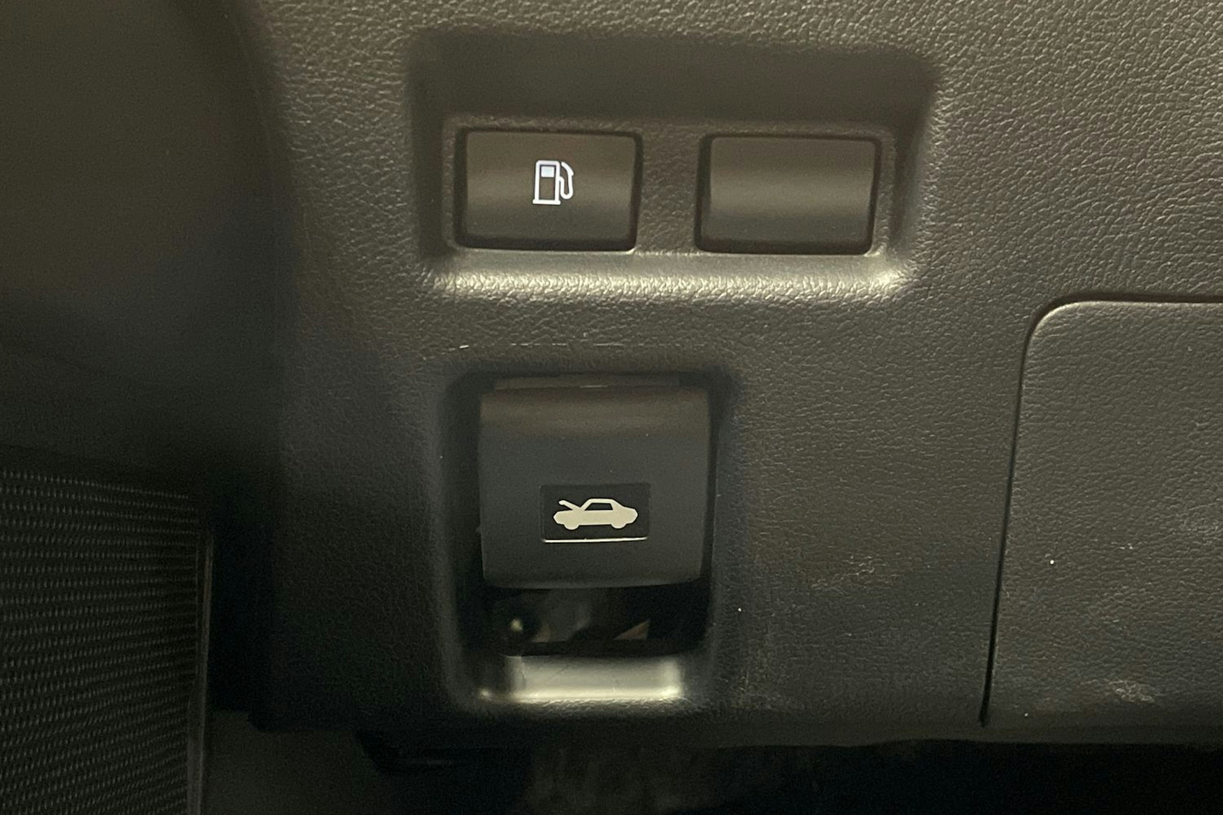 ruskea (beige) Lexus UX 2021 kuva 29.